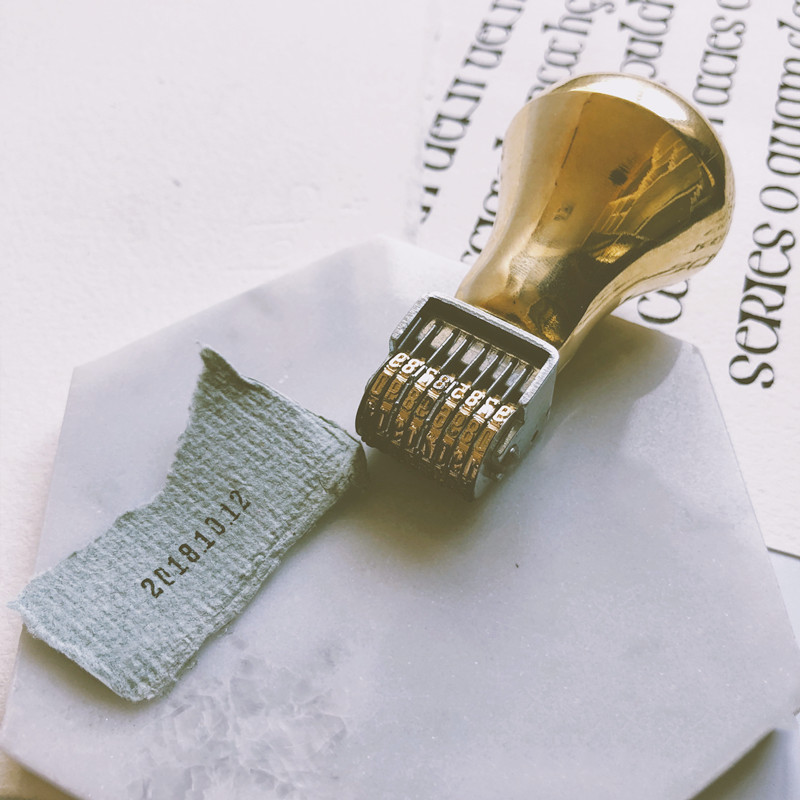 Retro Roller Date Stamp Copper - Rubber Date Stamp recensione e prezzo