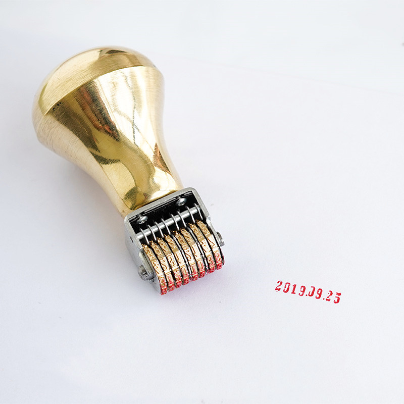 Retro Roller Date Stamp Copper - Rubber Date Stamp recensione e prezzo