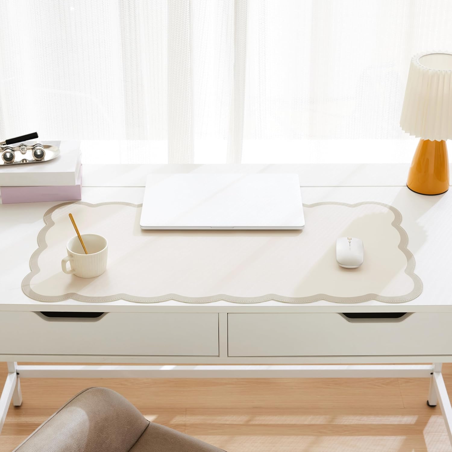 Scalloped Desk Mat 31.5x15.7 L - Leather Desk Pad recensione e prezzo